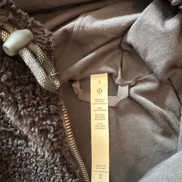 Lululemon Black Teddy Jacket with Hood and Relaxed Fit - Picture 3 of 5